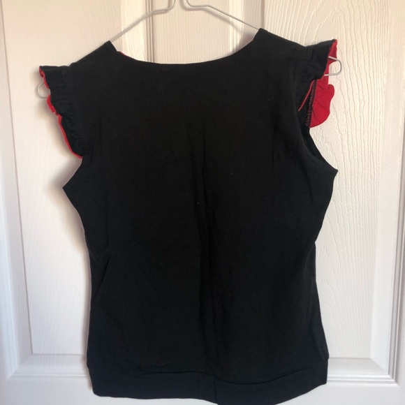 Cute top with different city name - Picture 2 of 3